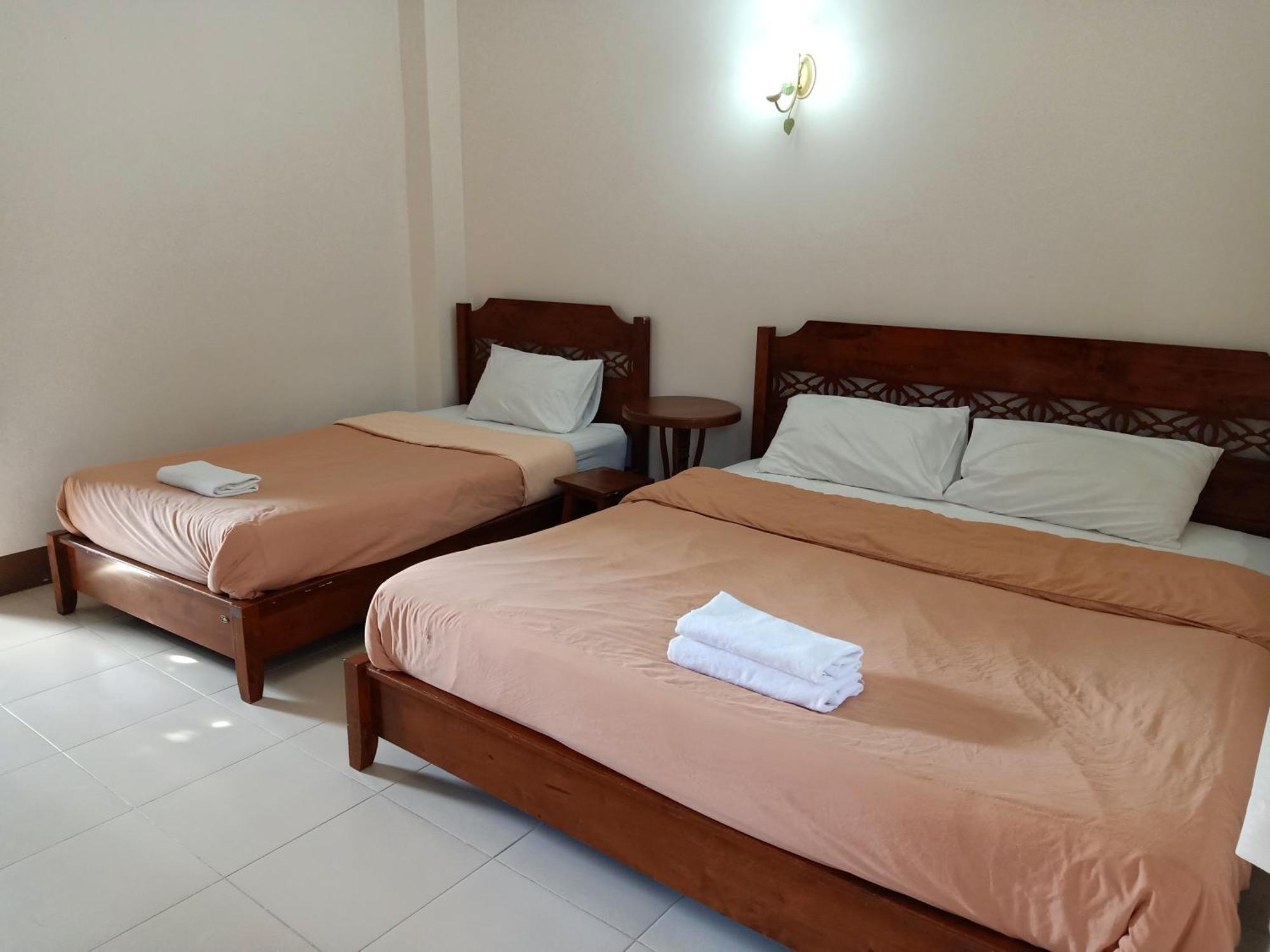 Phumchan Place Hotel Phayao Exterior photo